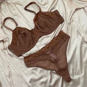 Savage X Fenty Lingerie Set 42D
